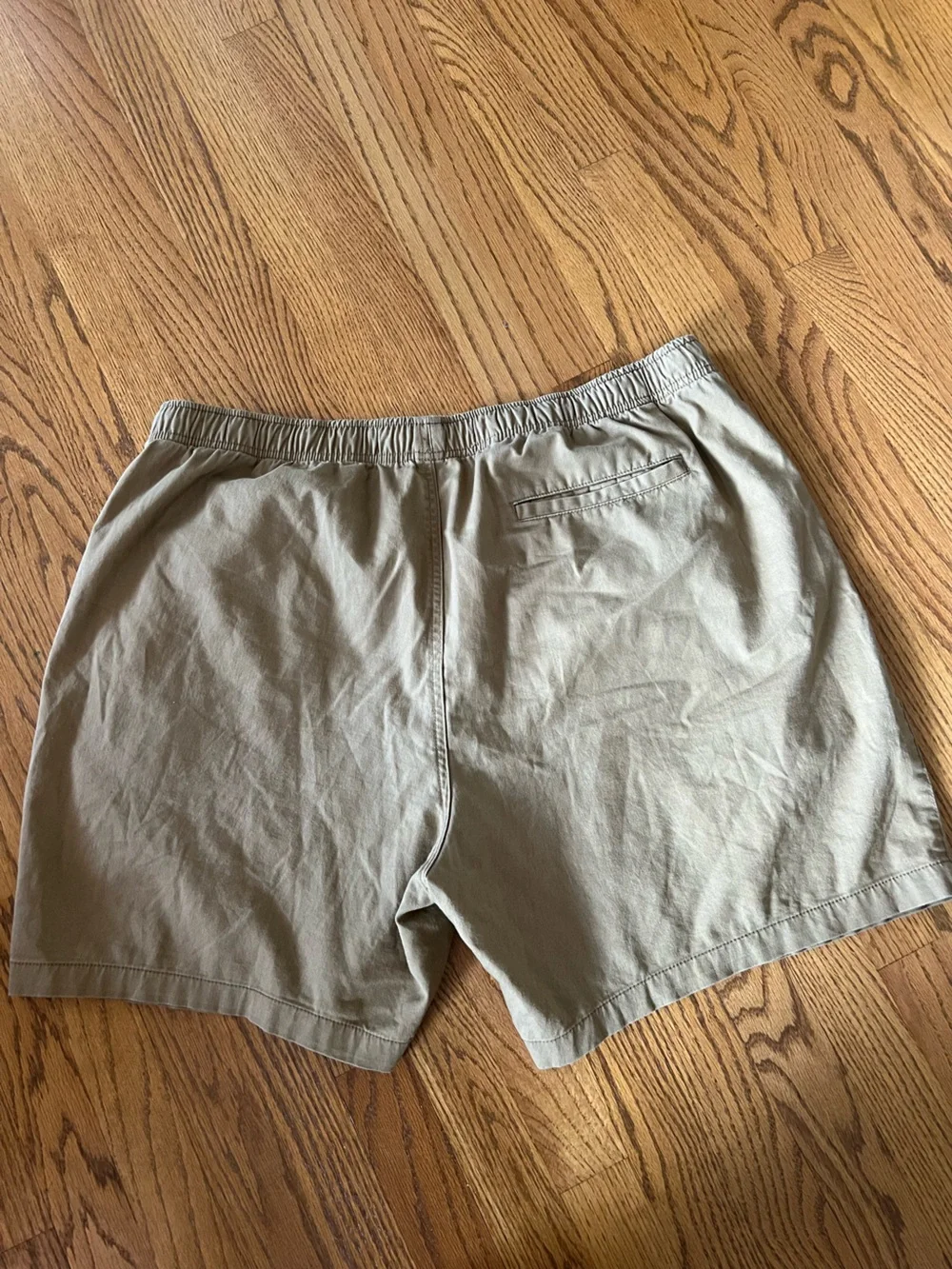 Old Navy Men's Cotton Flat Front Shorts in Brown and White